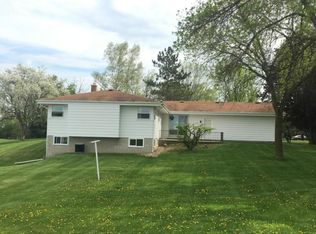 N80W34320 Petersen Rd, Oconomowoc, WI 53066