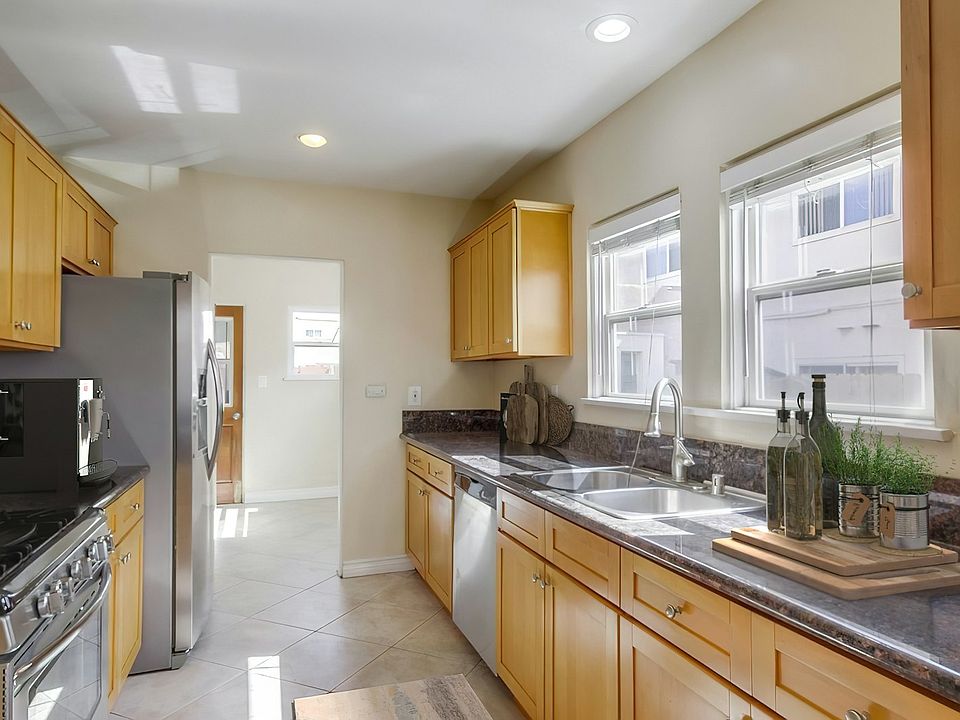Digitally staged kitchen