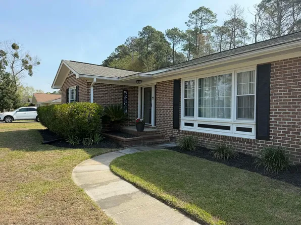 27 Plantation Rd., Myrtle Beach, SC 29588