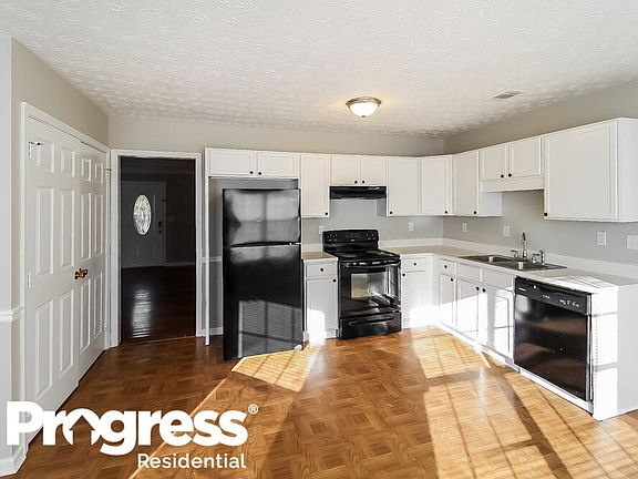 5th image of 417 Vista Way