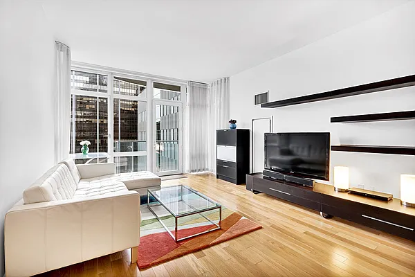 Rented by Cooper & Cooper Real Estate | media 42