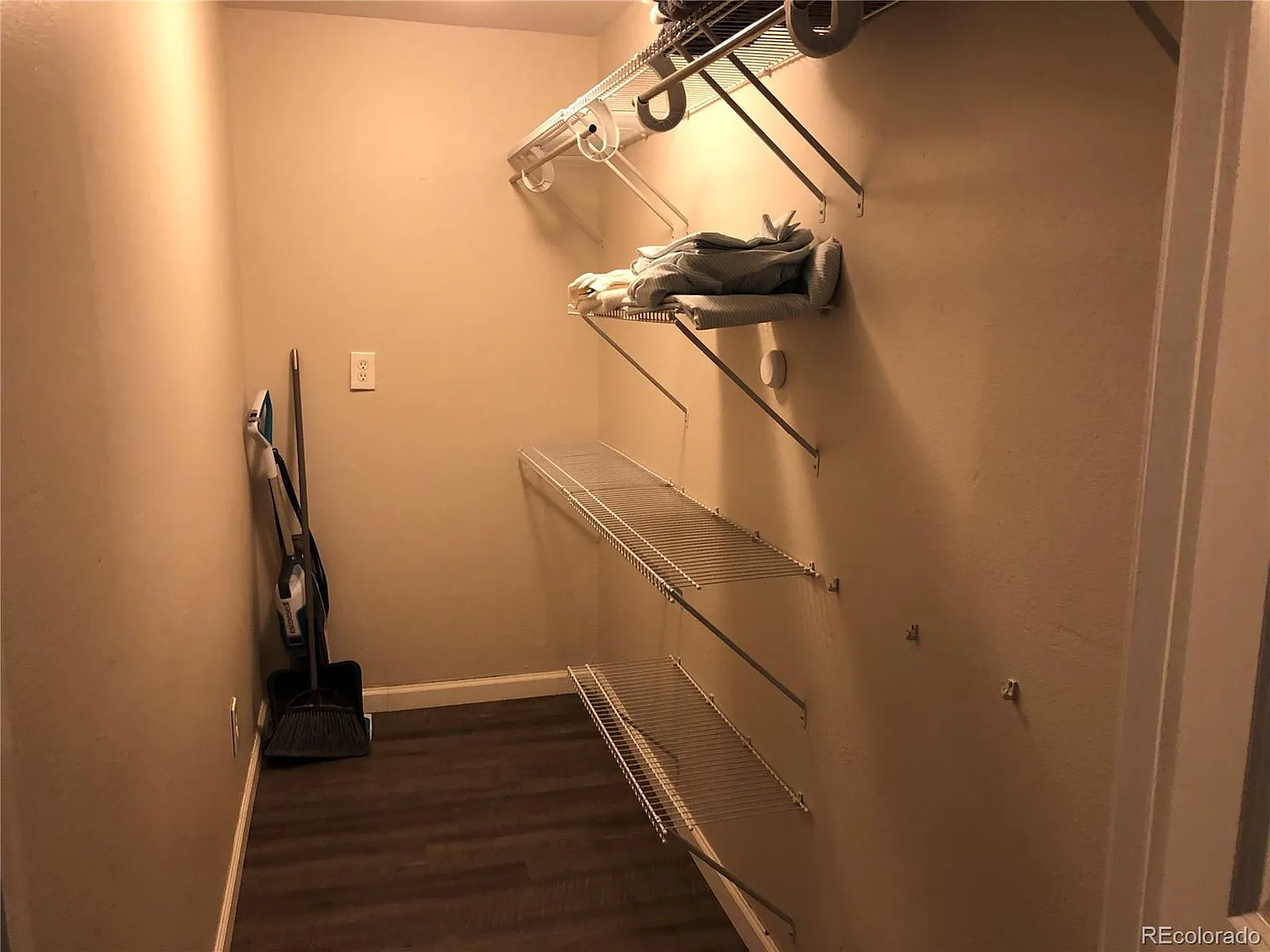 1 bed, 1.0 bath, 900 sqft, $1,700 — Photo 3