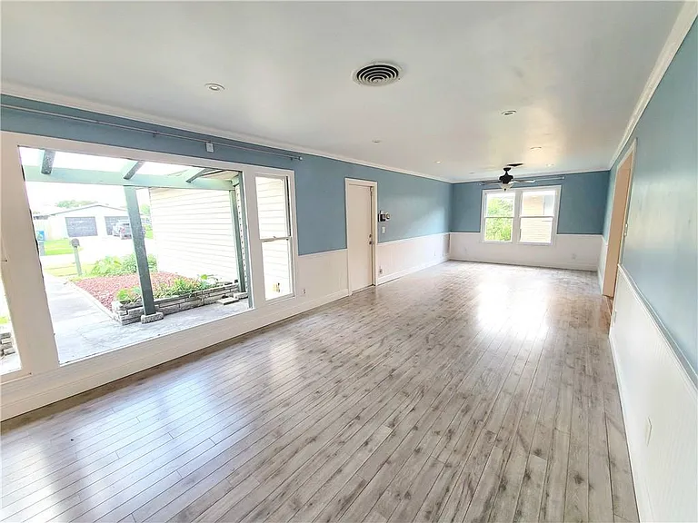 5710 Hinman Dr — Photo 9