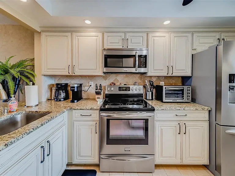17580 Gulf Blvd #412 — Photo 21