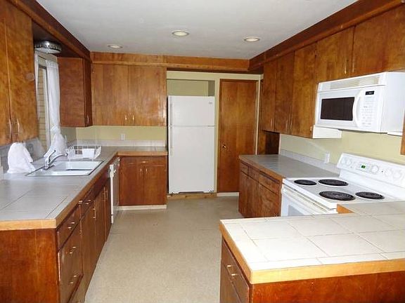 Large Kitchen