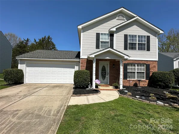 8710 Wood Sorrel Ct, Matthews, NC 28105