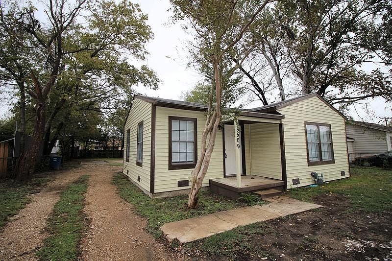 1st image of 8509 Blossom Ln