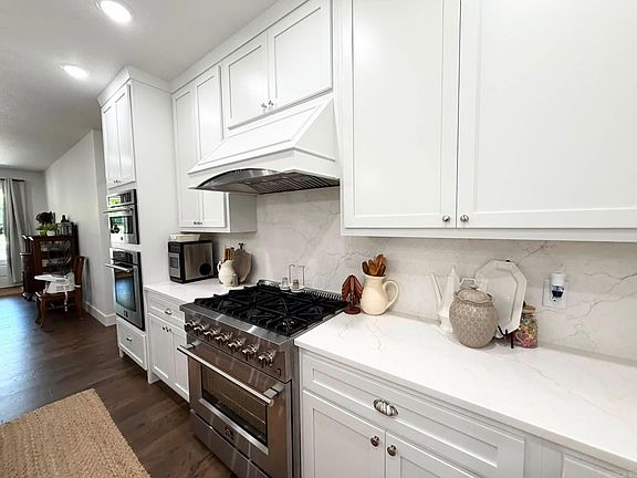 4th image of 427 Highland Dr