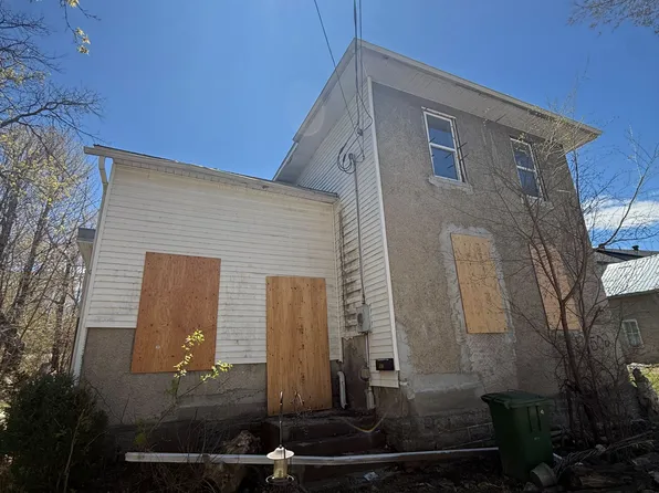 502 A Martin St, Pembroke, ON K8A 3J3