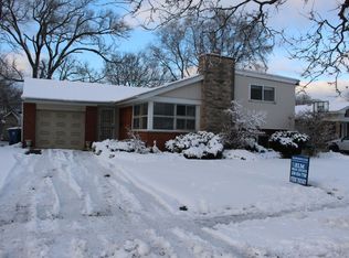 393 E Huntington Ln, Elmhurst, IL 60126