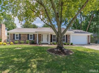 4122 Triple Crown Dr, Newburgh, IN