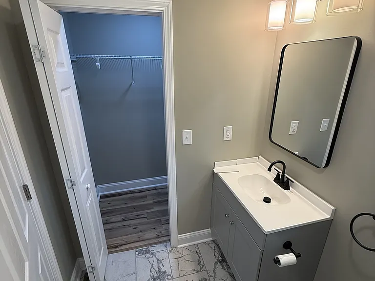 82 Parallel Ct NW — Photo 8