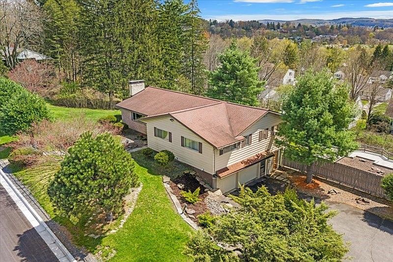 1st image of 3628 Pheasant Ln