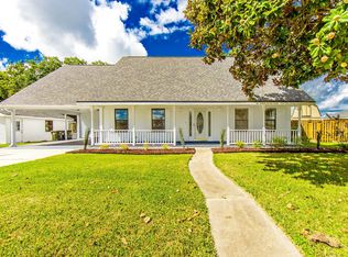 502 Racquet Ln, Houma, LA 70360