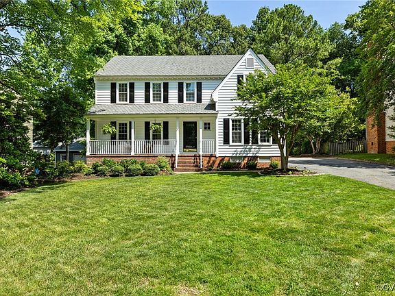 3rd image of 9522 Downing St