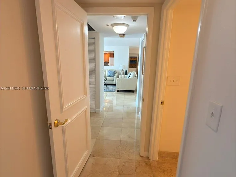 4000 Towerside Ter #1912 — Photo 17
