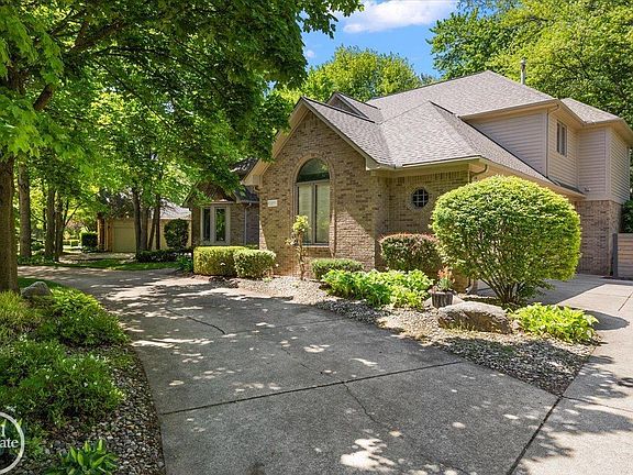 3rd image of 53291 Shanelle Ln