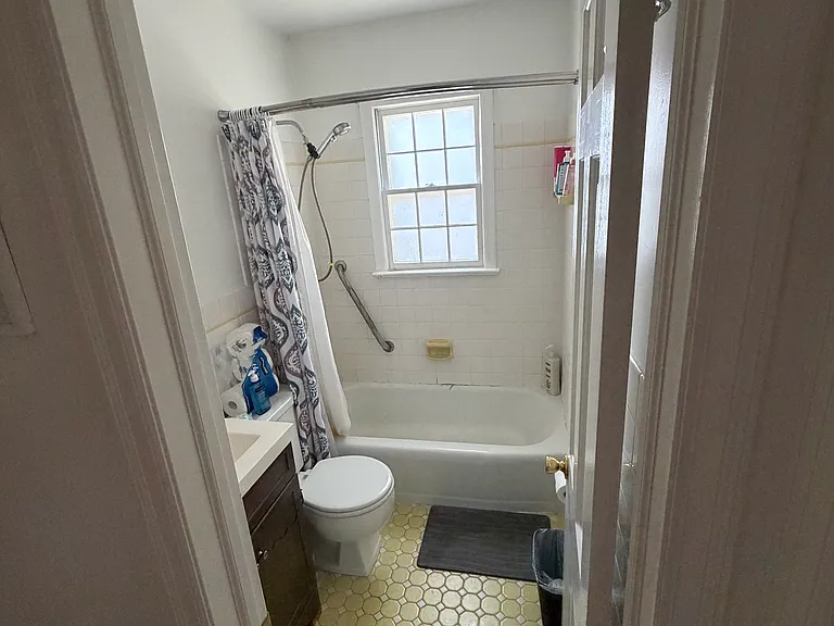21 Nursery Rd #1 — Photo 3