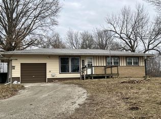 843 E 900th Ave, Shobonier, IL 62885