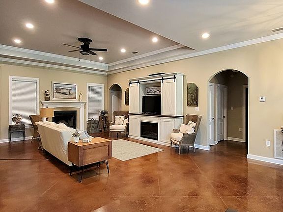 Spacious open living room