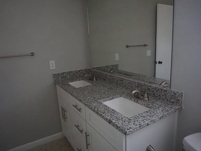 202 Tollgate Trl — Photo 31