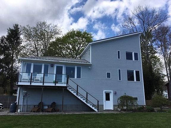2nd image of 40 Mitchell Ave