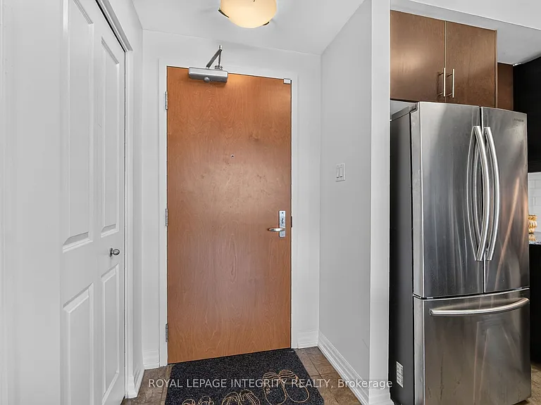 242 Rideau St #2505 — Photo 13