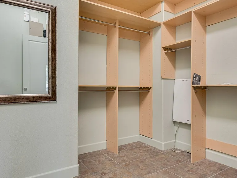 628 Edgebrook Dr — Photo 56