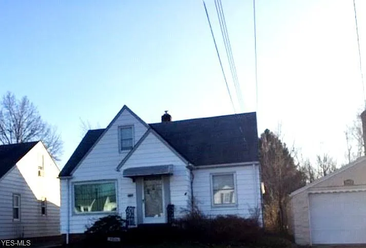 5926 Maplewood Rd photo 1