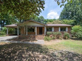 103 Landsbury Dr, Durham, NC 27707