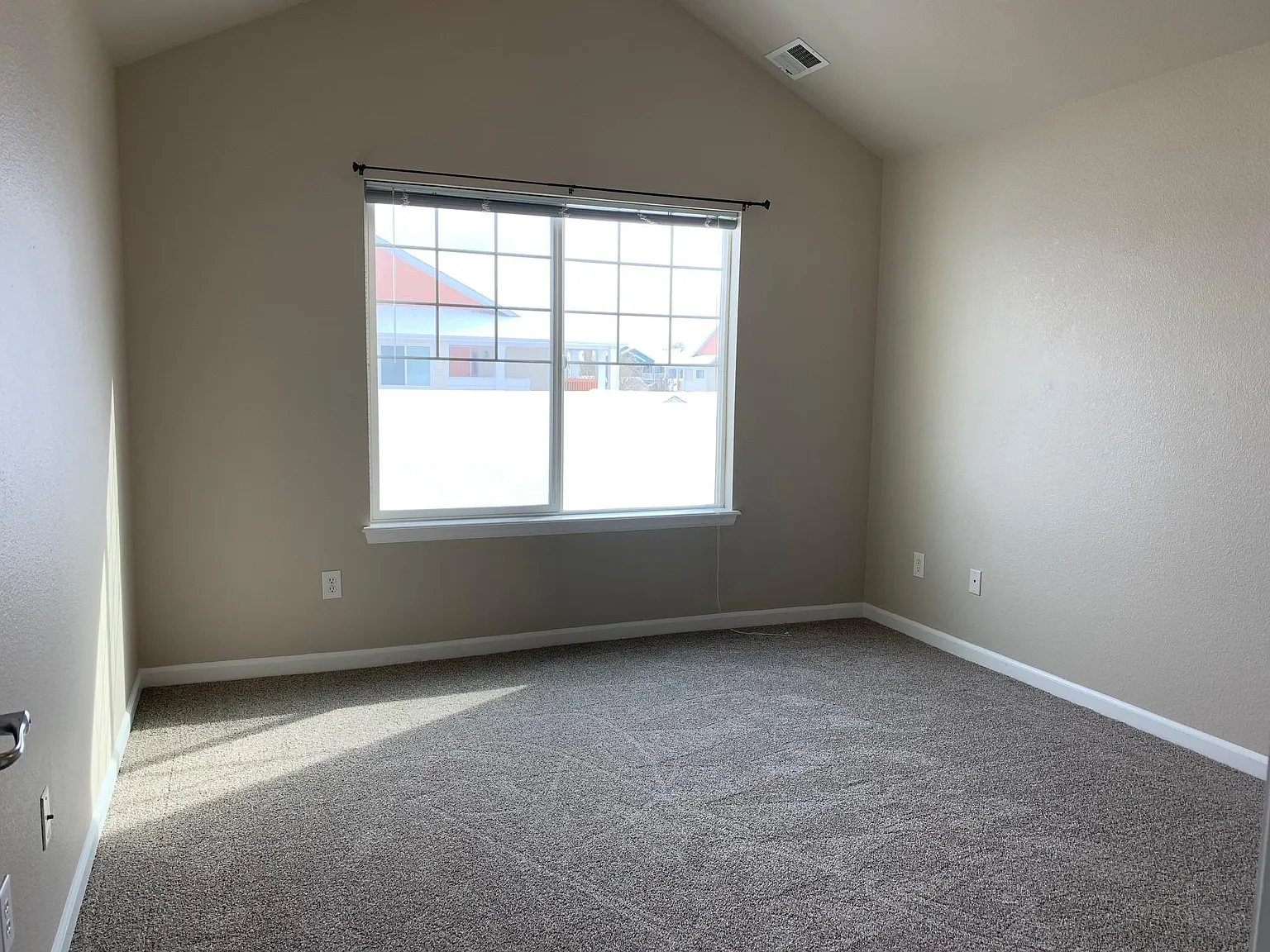 2 bed, 981 sqft, $1,700 — Photo 4