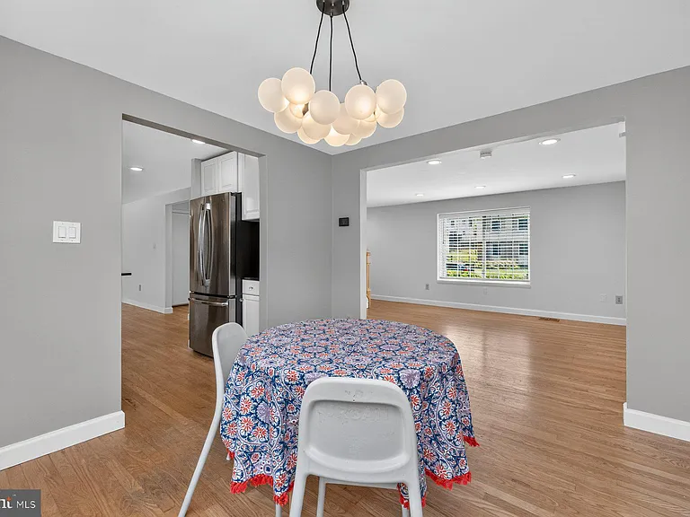 4009 Shallow Brook Ln — Photo 5