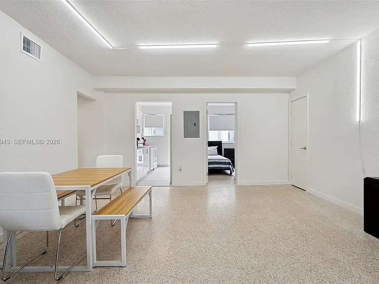 835 80th St #3 — Photo 7