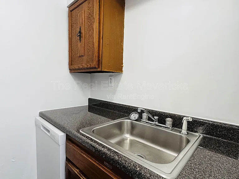Shallowford Manor — Photo 18