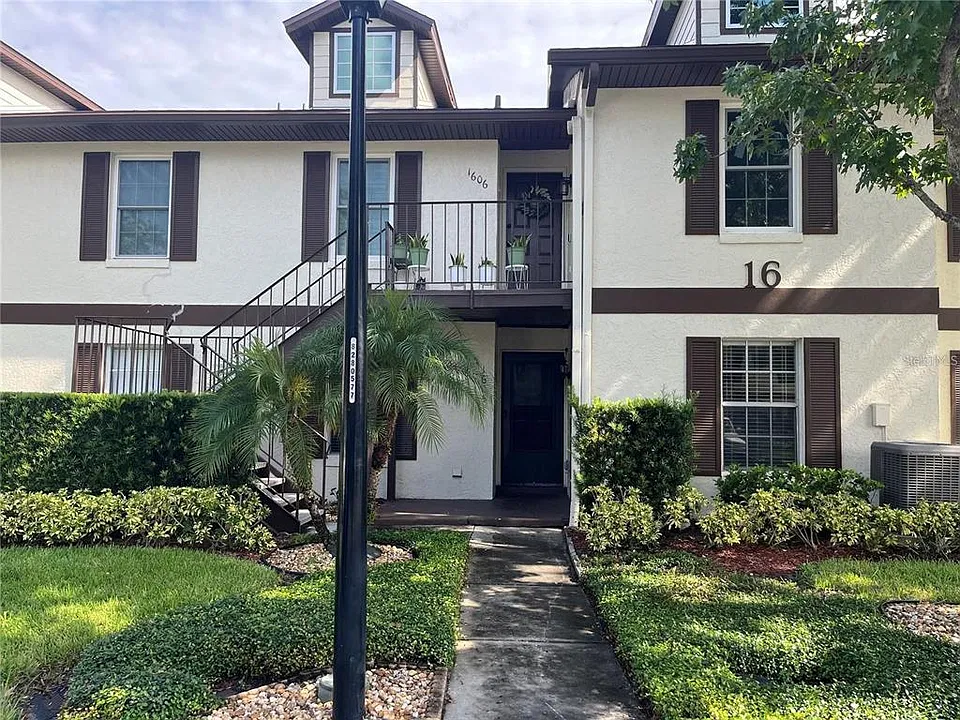 600 Northern Way #1605