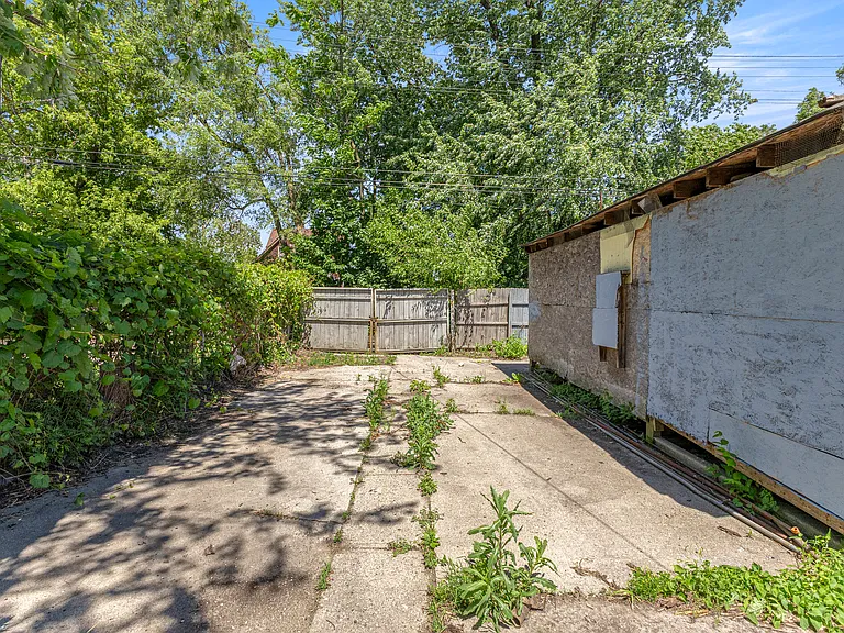 1288 Dragoon St — Photo 39