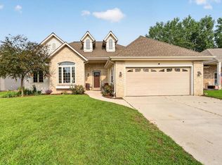 1296 Carla LANE, West Bend, WI 53095