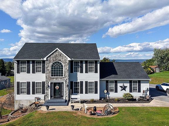 2nd image of 826 Bossler Rd