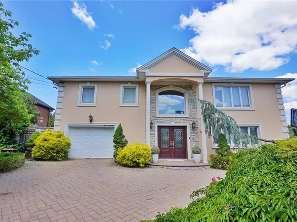 225 Crown Ave, Staten Island, NY 10312