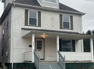 606 Chestnut St, New Castle, PA 16101