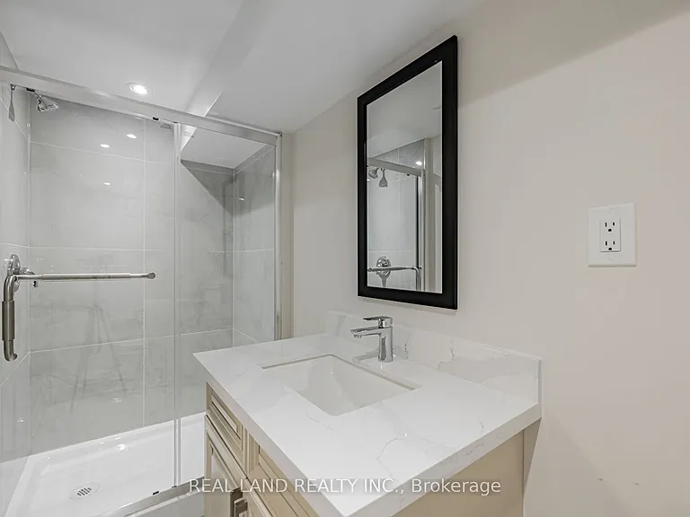 274 Timothy Ct #LOWER — Photo 12