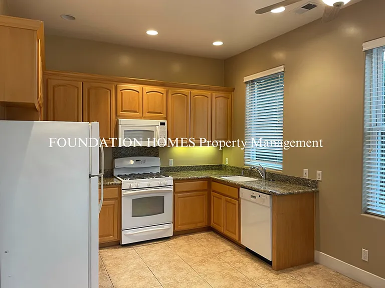 56 S Knoll Rd — Photo 3