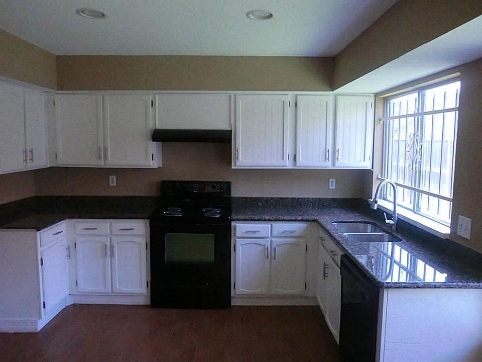 2nd image of 12310 Braesridge Dr
