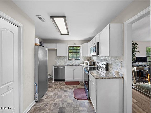 5th image of 2805 Brentway Drive