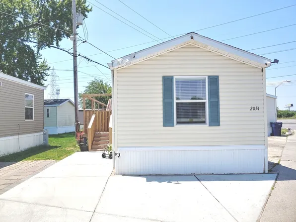 8800 S Harlem Ave Trailer 2054, Bridgeview, IL 60455