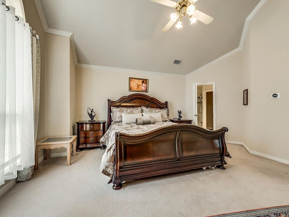 1st image of 8605 Berwick Dr #1