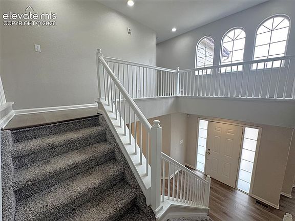 3rd image of 4850 Hawk Meadow Dr