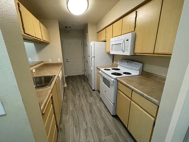 Aspen Highlands Apartments — Photo 21