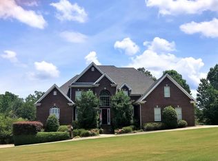 120 Saddle Lake Dr, Alabaster, AL 35007