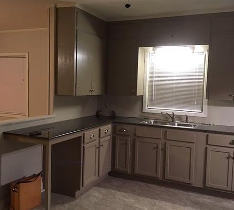 4th image of 1500 W Saint Mary Blvd